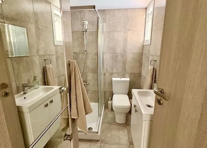 Jane 202 Cosy 1 Bedroom Appartement Larnaca